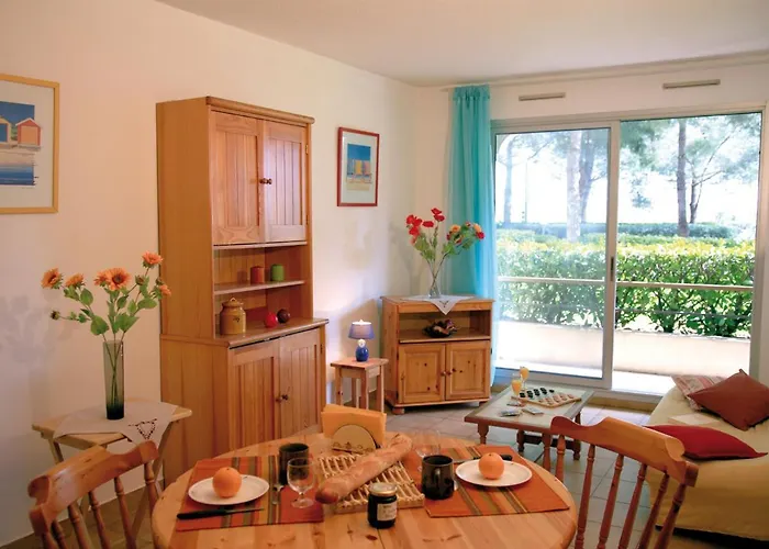 Lagrange Les Trois Rivieres Aparthotel 3*