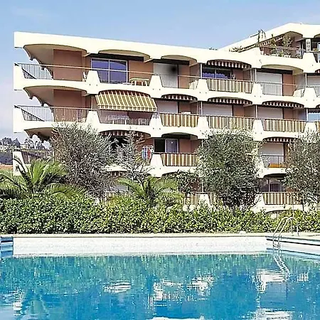 Apart-hotel Lagrange Les Trois Rivieres 3*
